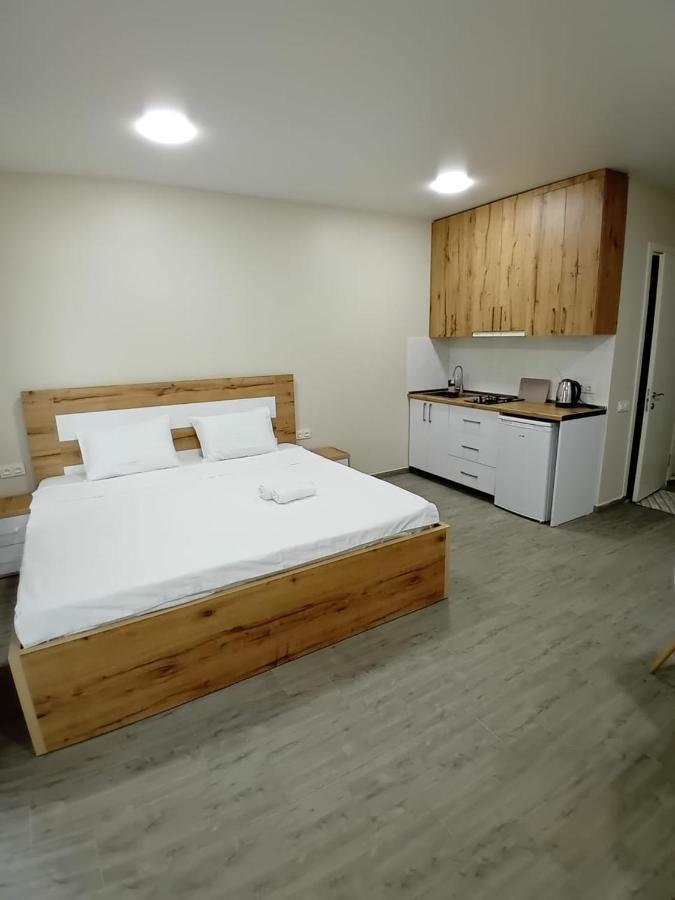 Central Park Apartment Batumi Exteriör bild